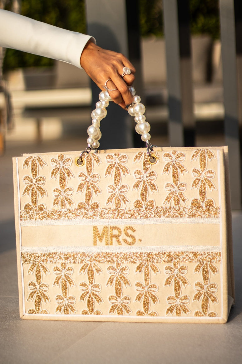 The Juliana Golds Beaded Tote with Pearl Handles_bags